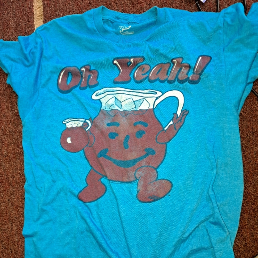 LARGE KOOL AID T-SHIRT GREAT COLOR GREAT PRICR
